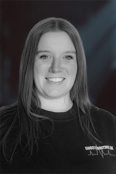 Om Ghosthunting.dk 5 karina profil mbaggrund