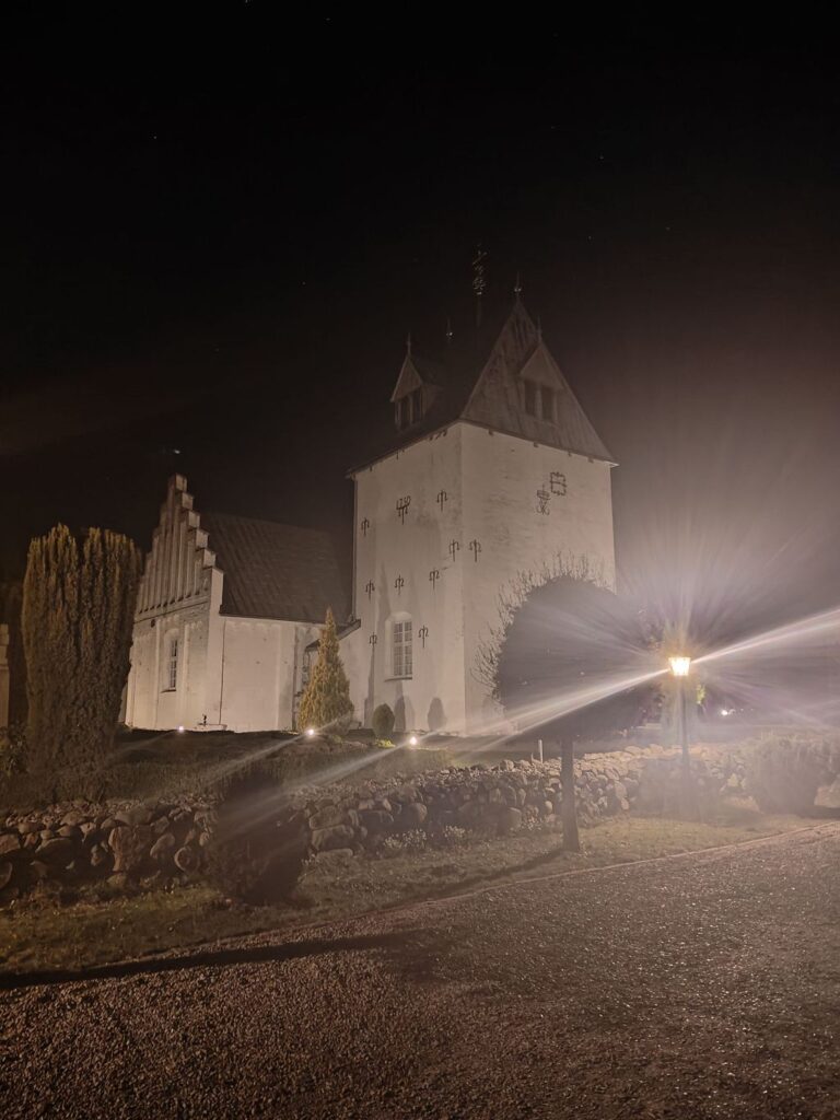 Halk Kirke 1 1024 1365